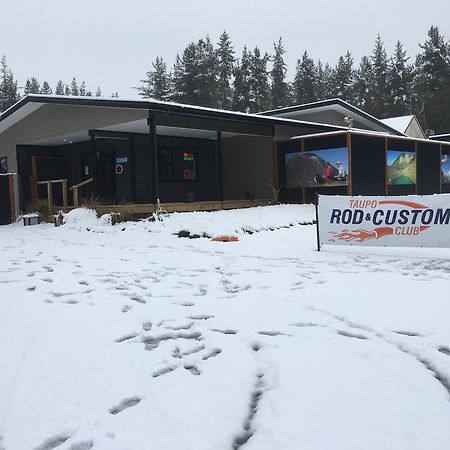 Tongariro Holiday Park Нешънъл Парк Екстериор снимка