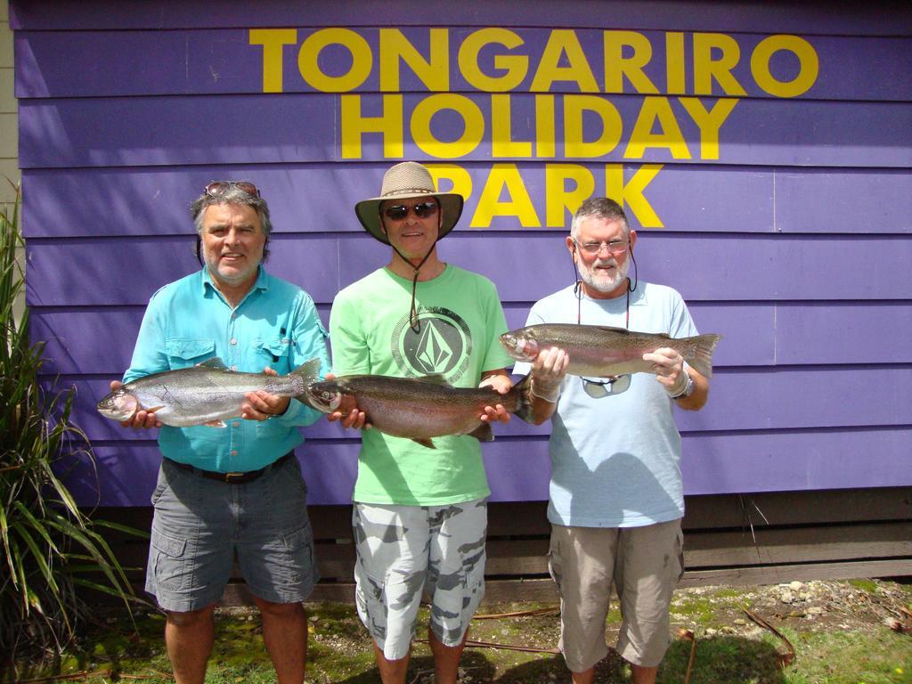 Tongariro Holiday Park Нешънъл Парк Екстериор снимка
