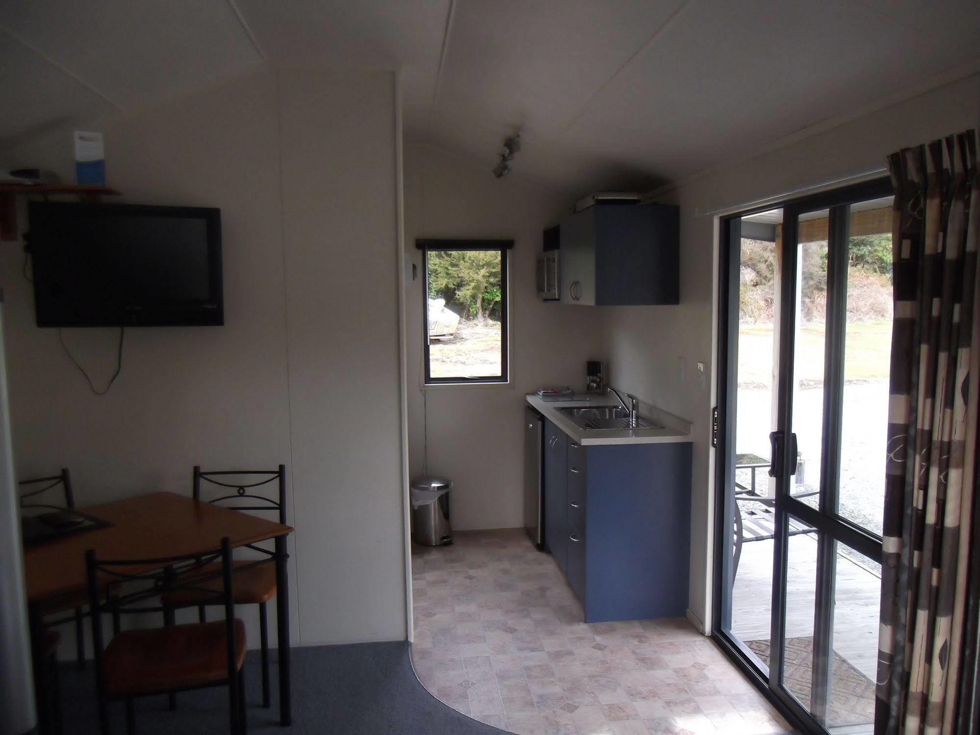 Tongariro Holiday Park Нешънъл Парк Екстериор снимка