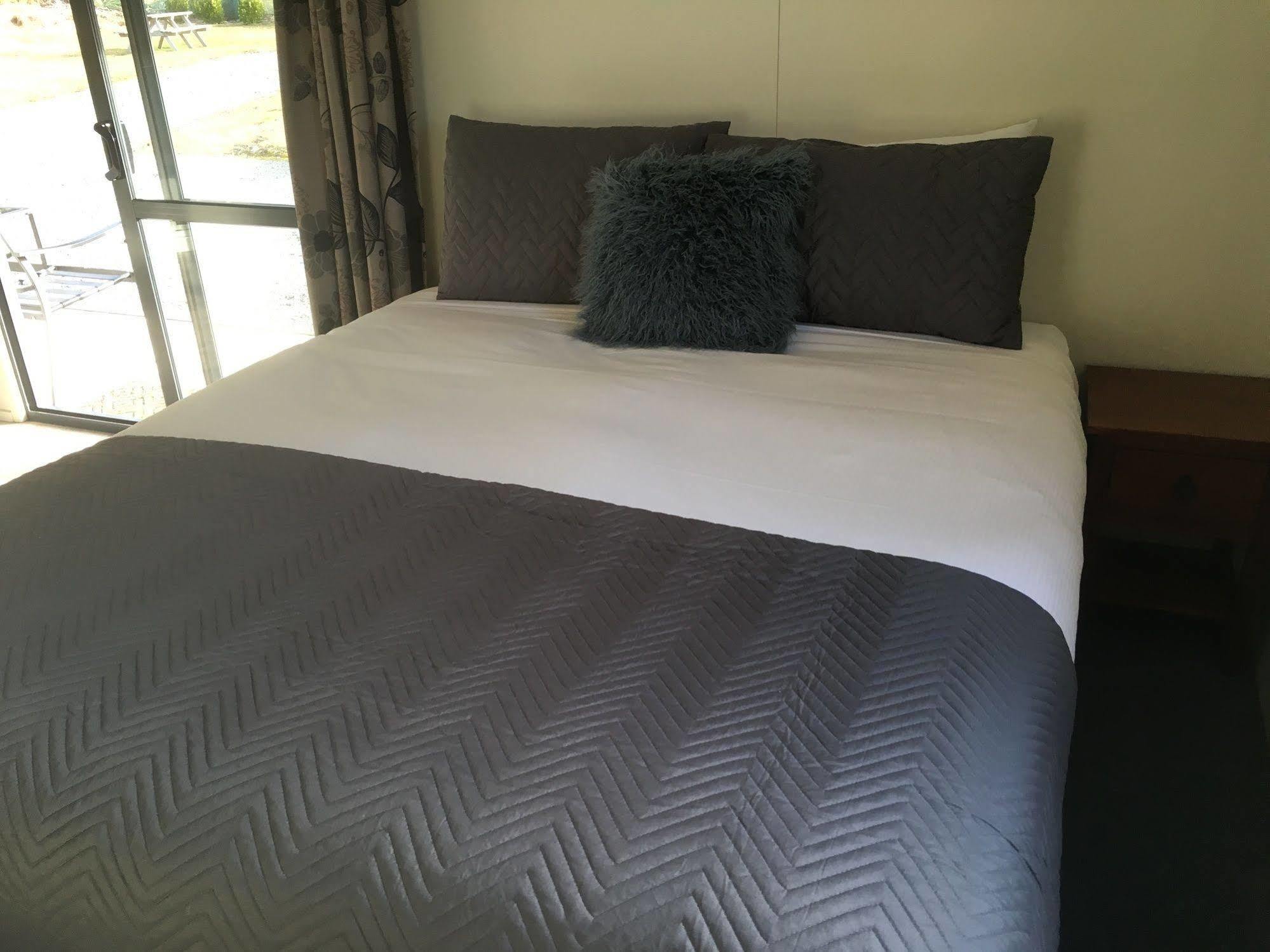 Tongariro Holiday Park Нешънъл Парк Екстериор снимка