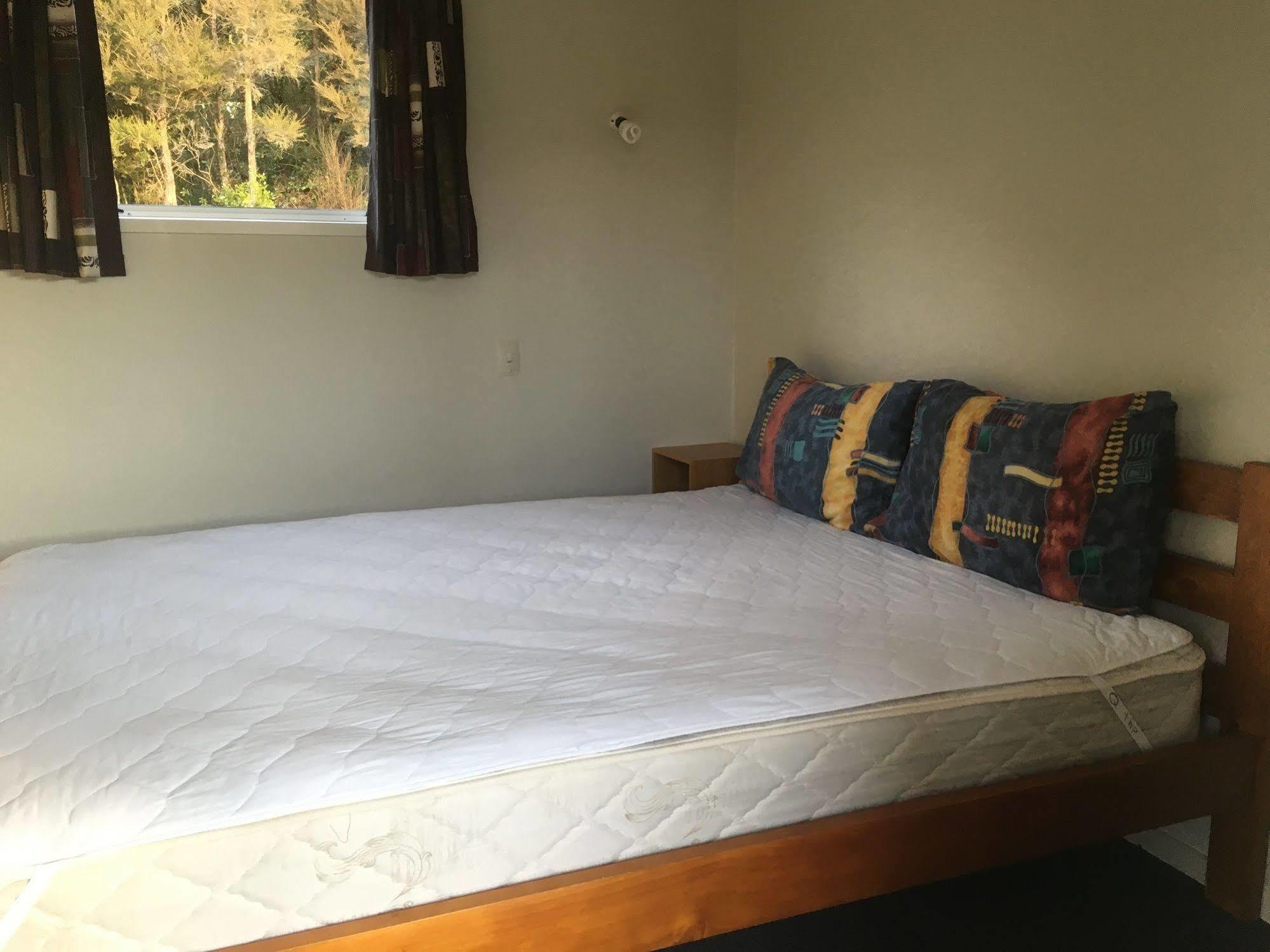 Tongariro Holiday Park Нешънъл Парк Екстериор снимка